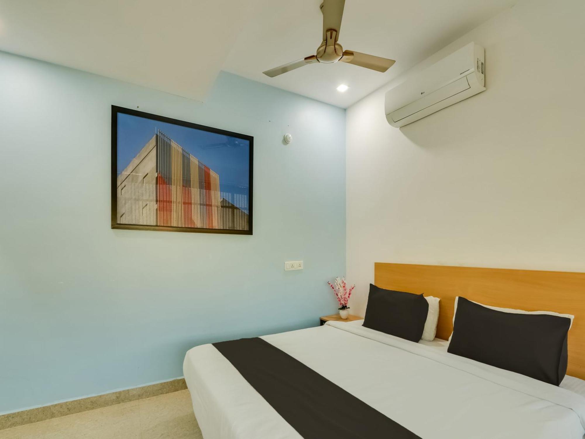 Super Townhouse Qualia Prime Hotel Near Nexus Mall Haïdarabad Extérieur photo