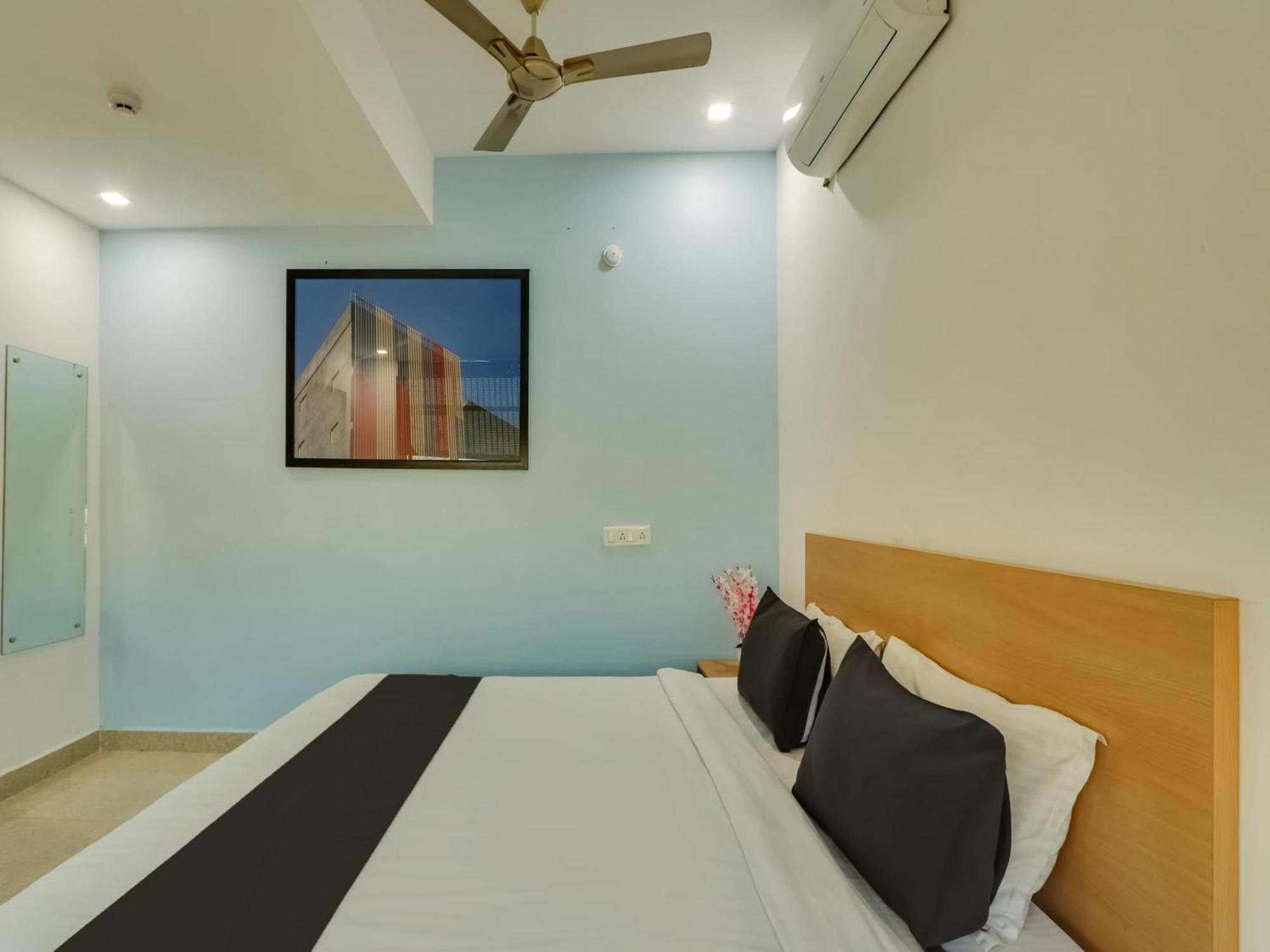 Super Townhouse Qualia Prime Hotel Near Nexus Mall Haïdarabad Extérieur photo